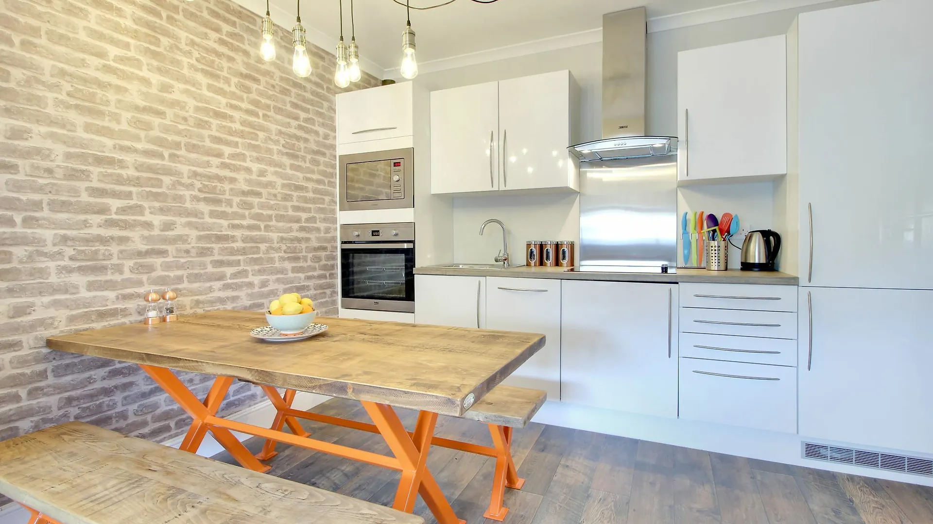 Urban Chic - Loft Style Central Apt 2 To 6 Guest Brighton Apartment